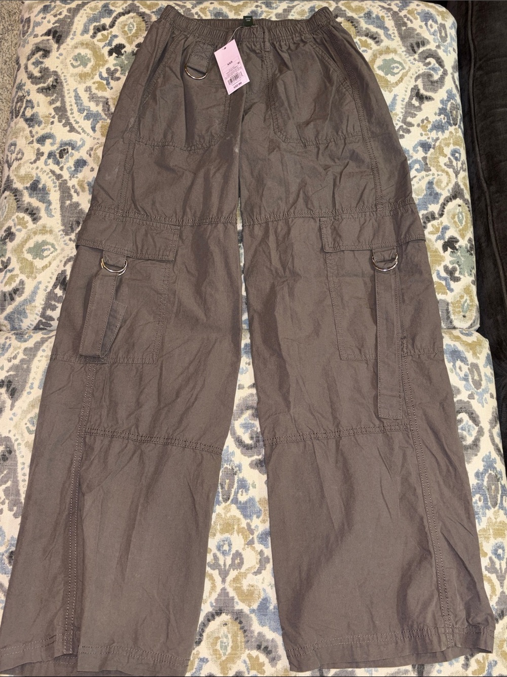 NWT! Lightweight Brown Utility Cargo Pants with D-Ring Accents